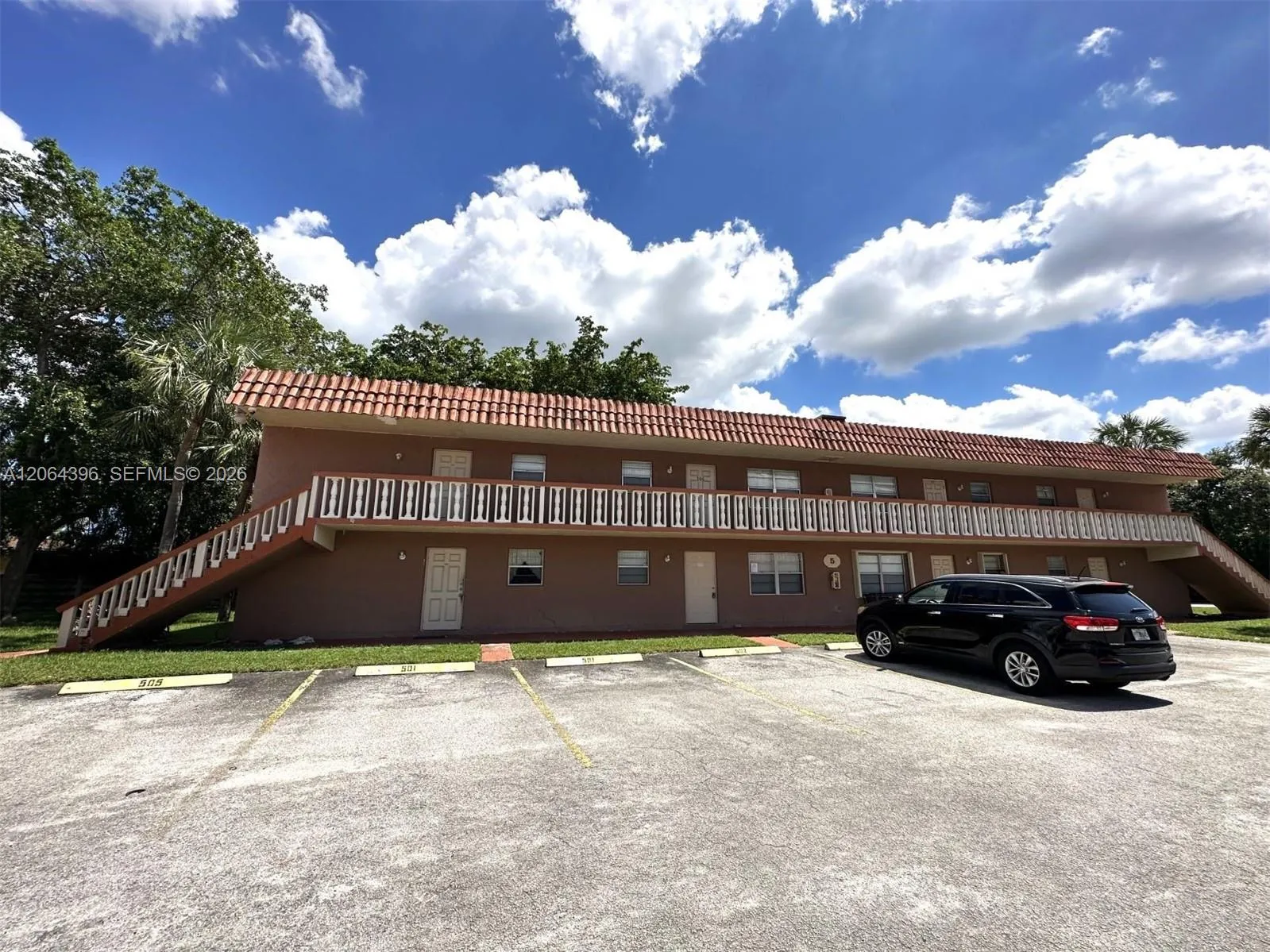 Foto de propiedad en 7830 NW 33rd Street 502, Davie, FL 33024 Davie con MLS# 