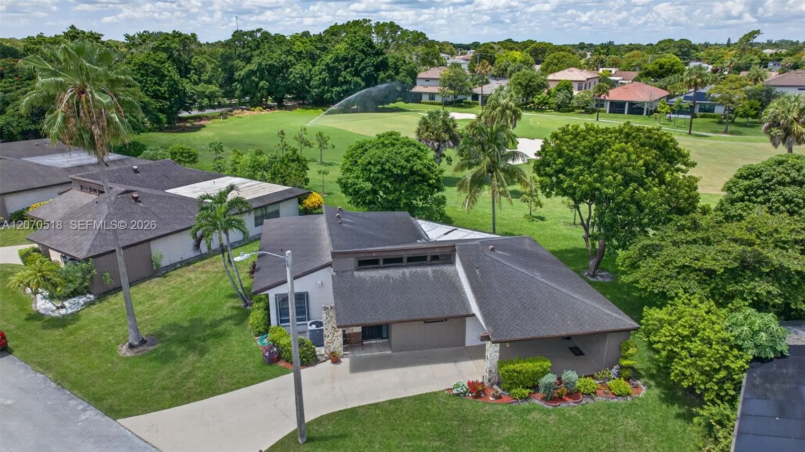 Foto de propiedad en 7844 Beechfern Circle 41, Tamarac, FL 33321 Tamarac con MLS# 