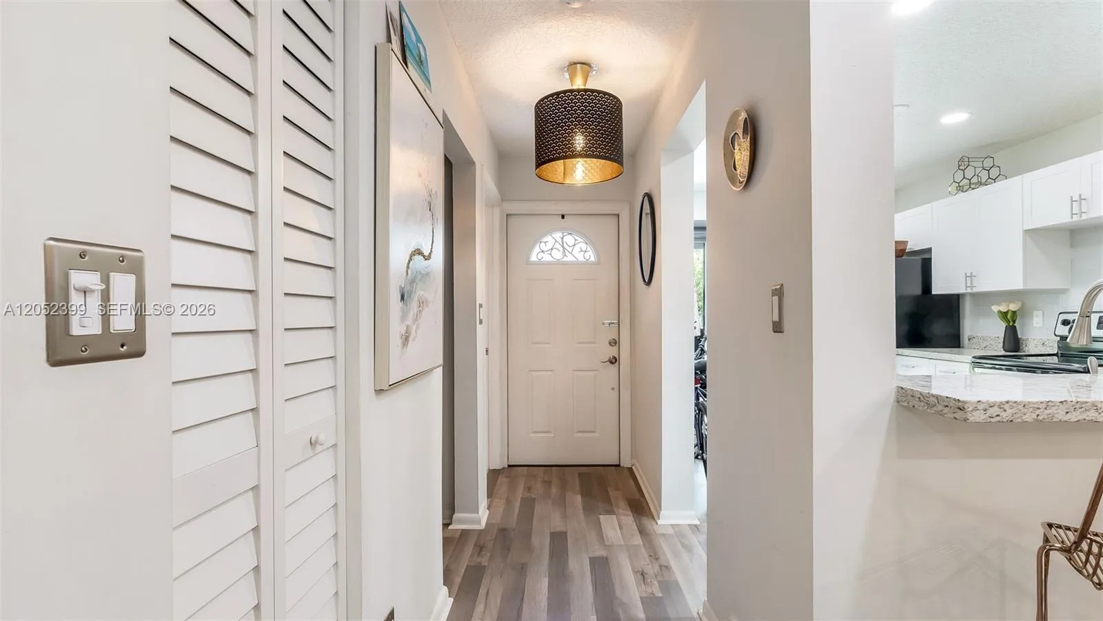 Foto de propiedad en 785 Crystal Lake Drive 785, Deerfield Beach, FL 33064 Deerfield Beach con MLS# 