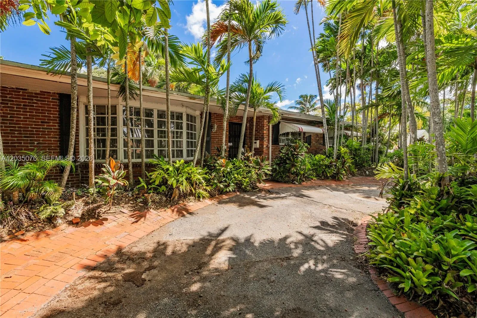Vendido 785 NE 155th Street, Miami, FL 33162, Miami, FL 33162