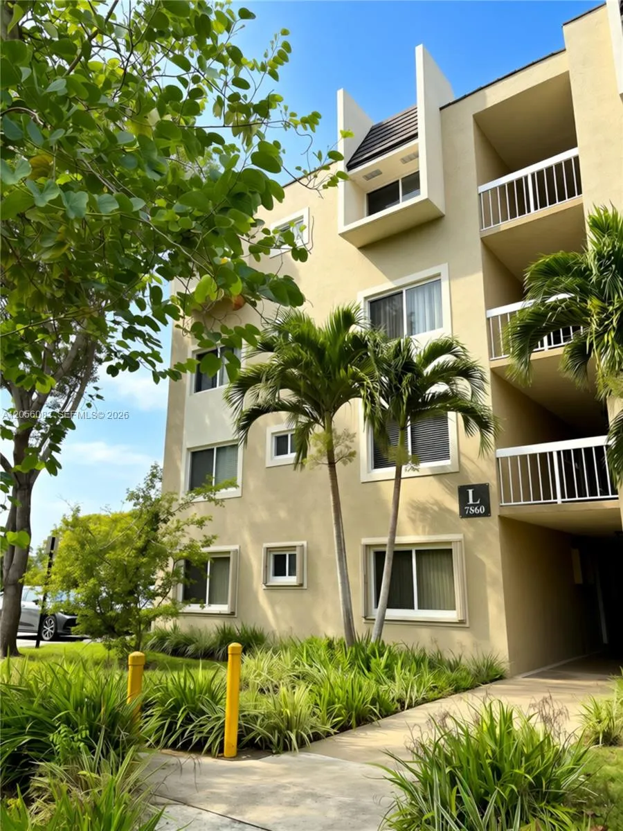 En Venta 7860 Camino Real 412, Miami, FL 33143, Miami, FL 33143