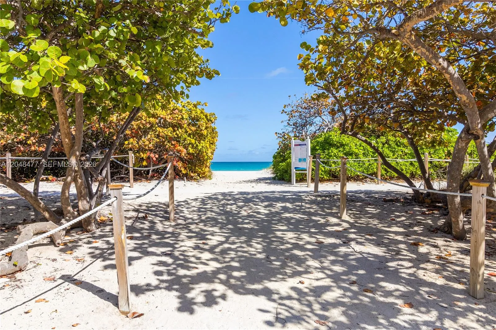 Foto de propiedad en 7860 Harding Avenue 4B, Miami Beach, FL 33141 Miami Beach con MLS# 