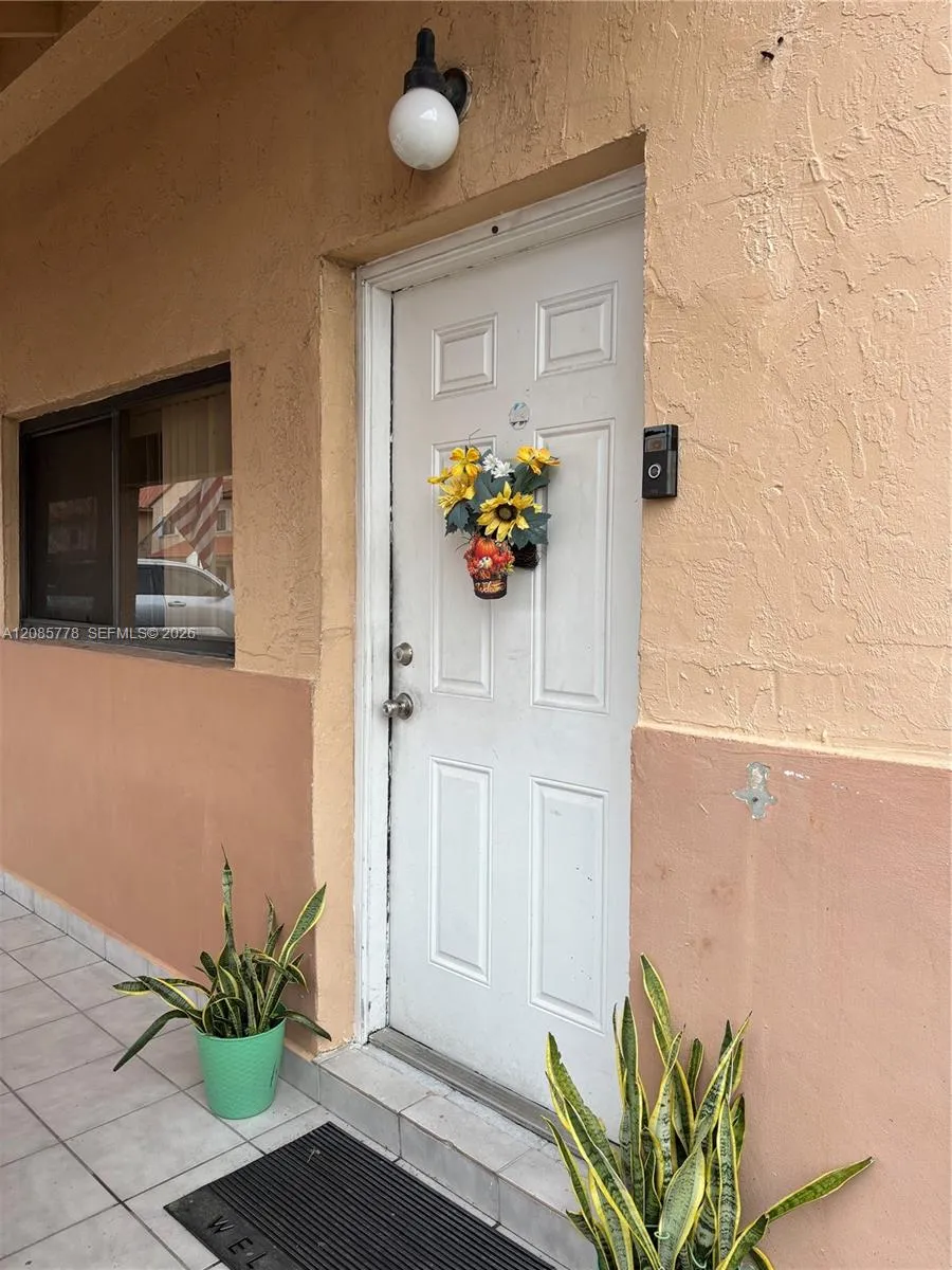 En Renta 7861 W 29th Way 101, Hialeah, FL 33018, Hialeah, FL 33018