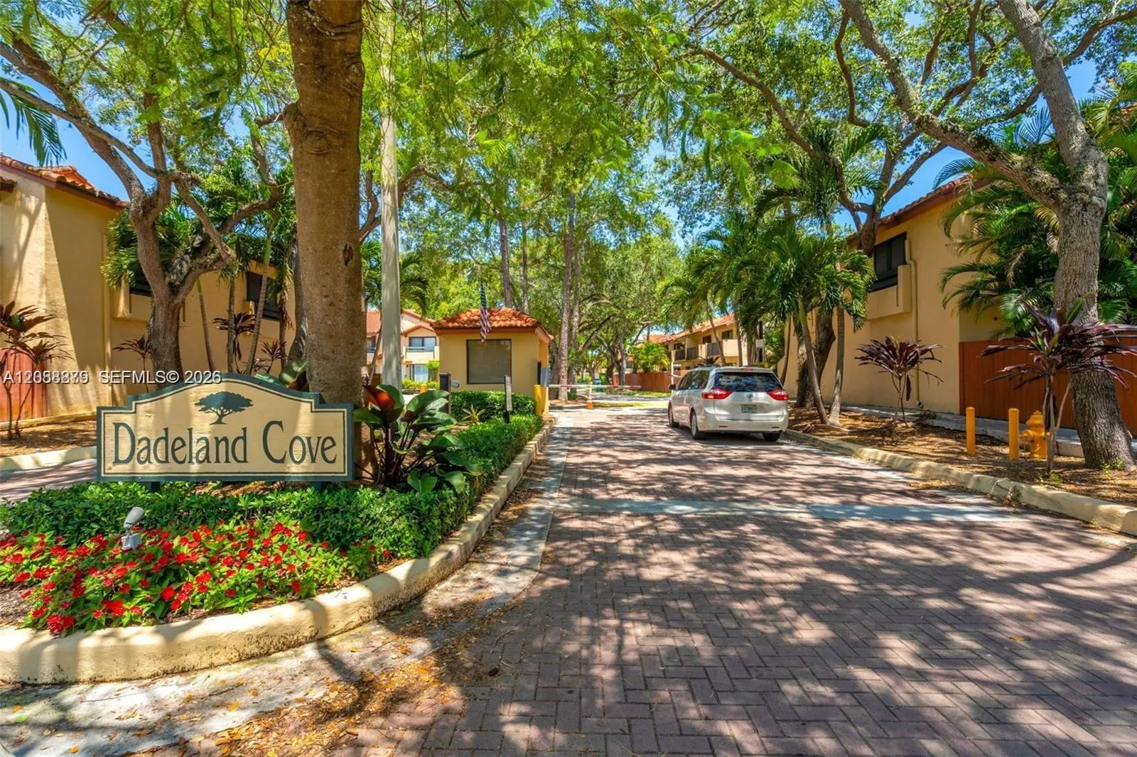 En Renta 7871 SW 102nd Lane, Miami, FL 33156, Miami, FL 33156