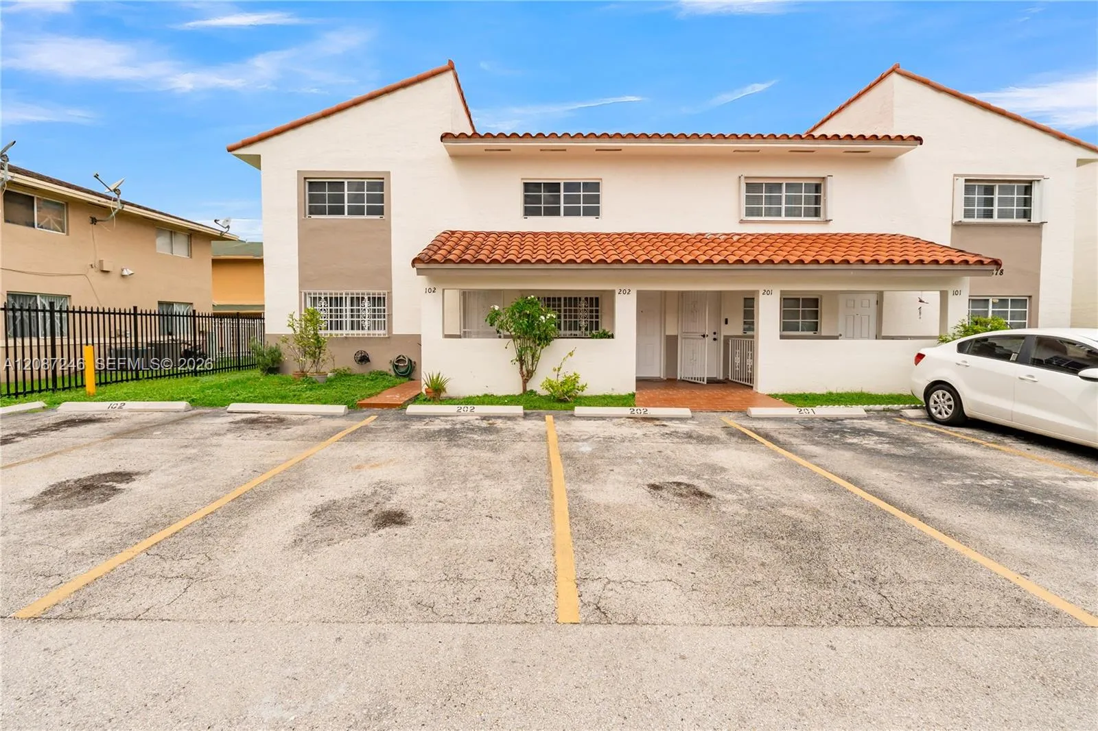 En Renta 7878 W 29th Lane 202-20, Hialeah, FL 33018, Hialeah, FL 33018