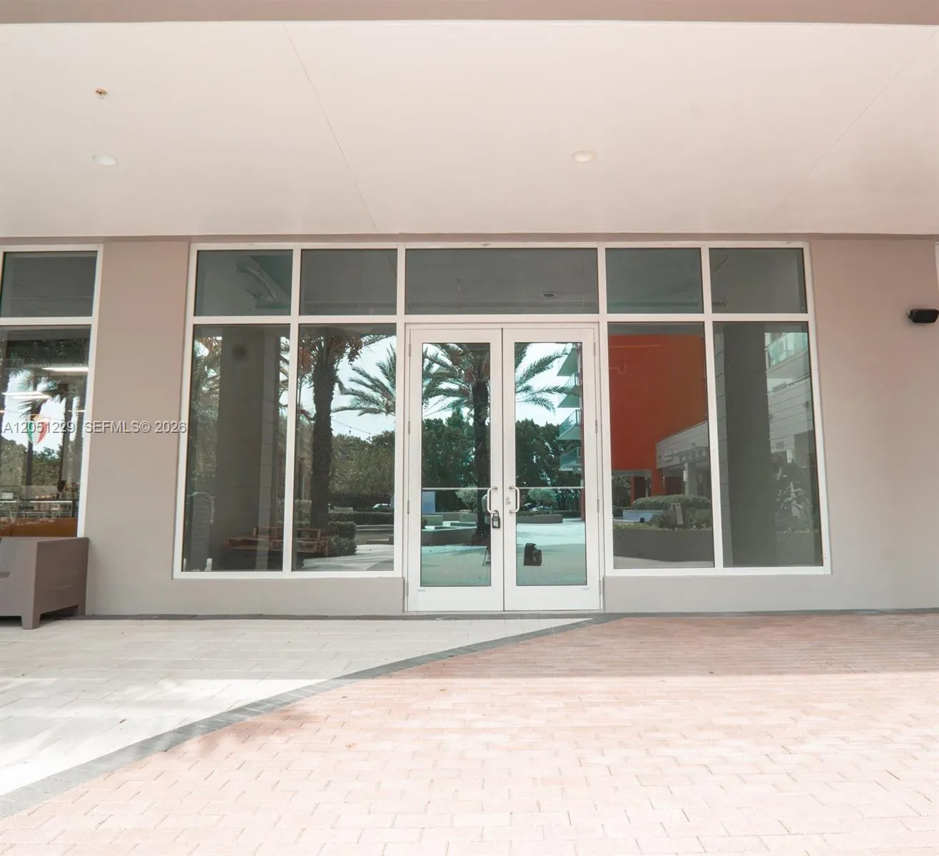 Foto de propiedad en 7885 NW 107 Avenue 102, Doral, FL 33178 Doral con MLS# 
