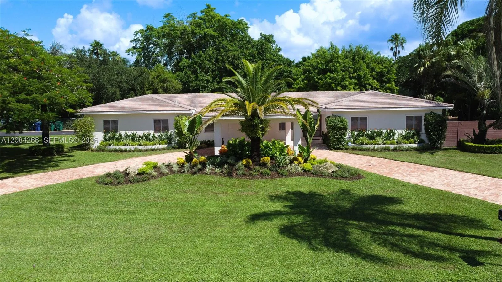 En Venta 7895 SW 76th Terrace, Miami, FL 33143, Miami, FL 33143
