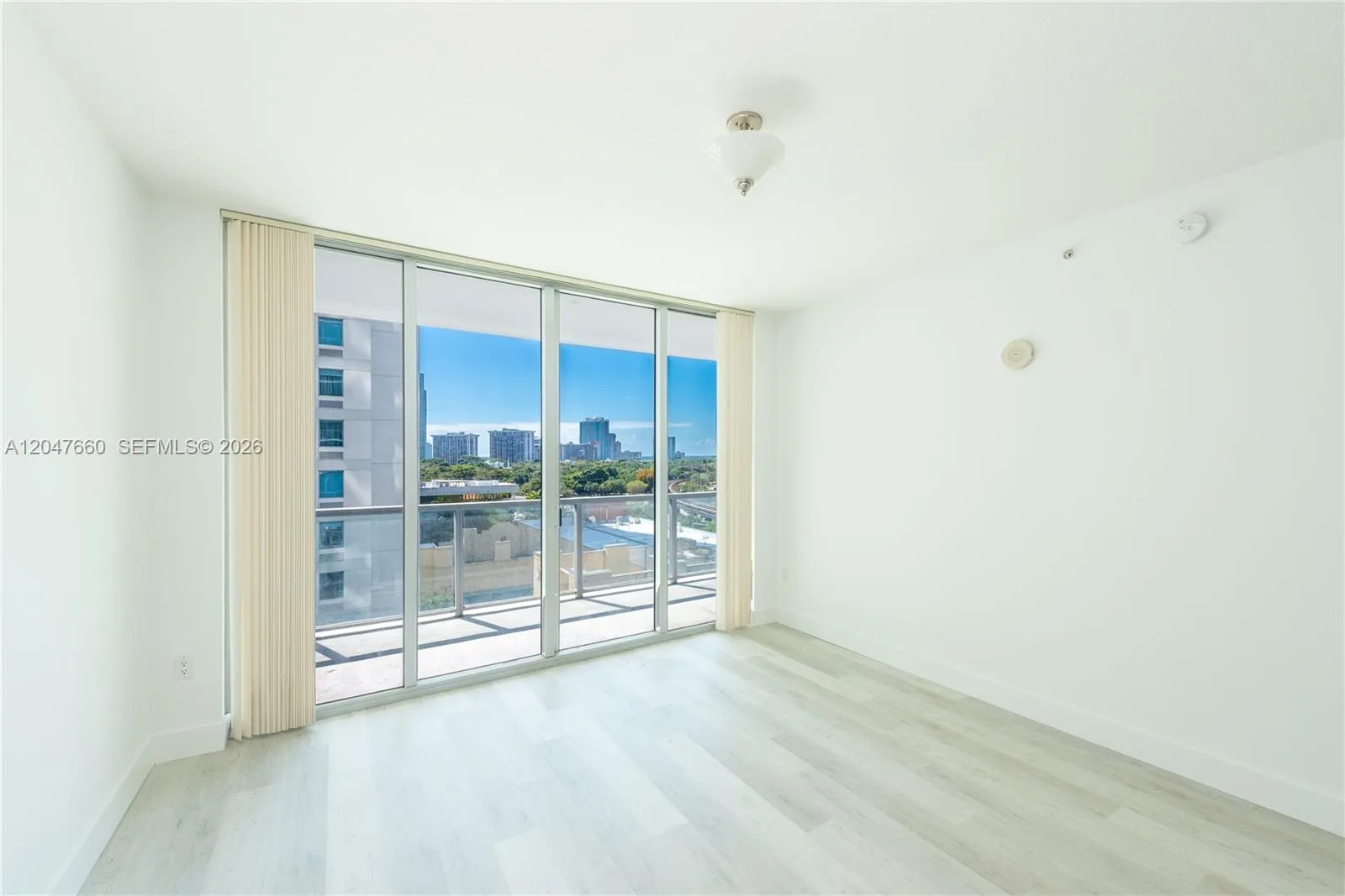Foto de propiedad en 79 SW 12th Street 1105-S, Miami, FL 33130 Miami con MLS# 