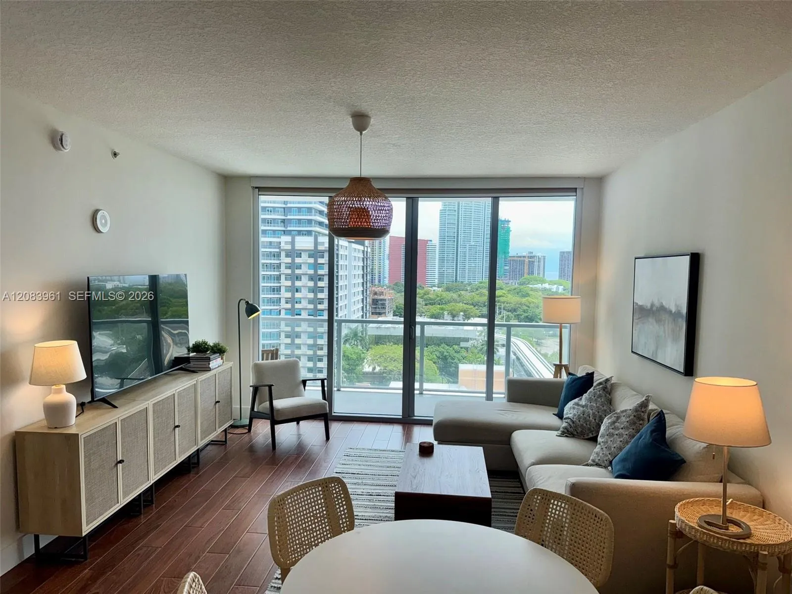 En Renta 79 SW 12th Street 1502, Miami, FL 33130, Miami, FL 33130