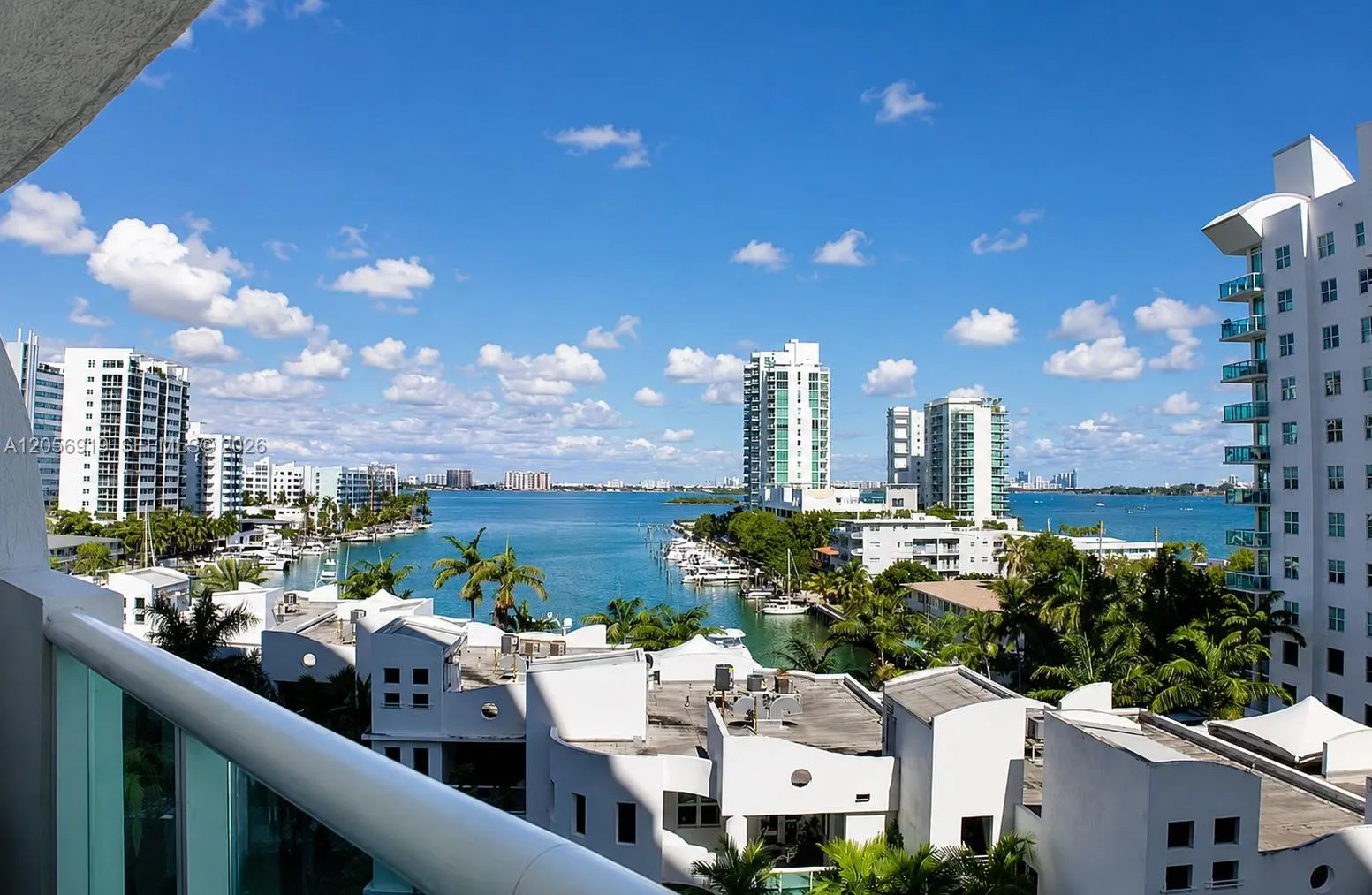 Foto de propiedad en 7900 Harbor Island Drive 705, North Bay Village, FL 33141 North Bay Village con MLS# 
