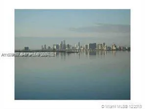 Foto de propiedad en 7904 West Drive 514, North Bay Village, FL 33141 North Bay Village con MLS# 