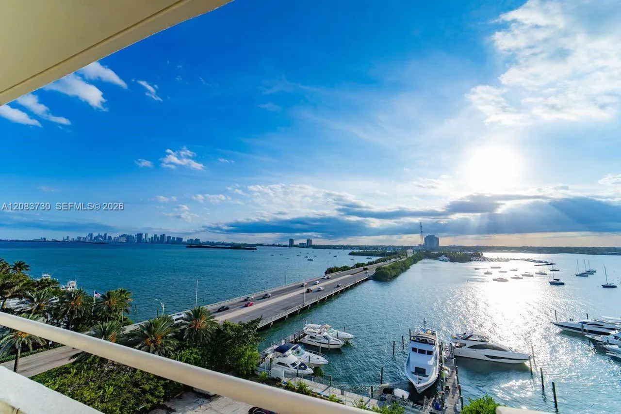 En Venta 7904 West Drive 903, North Bay Village, FL 33141, North Bay Village, FL 33141