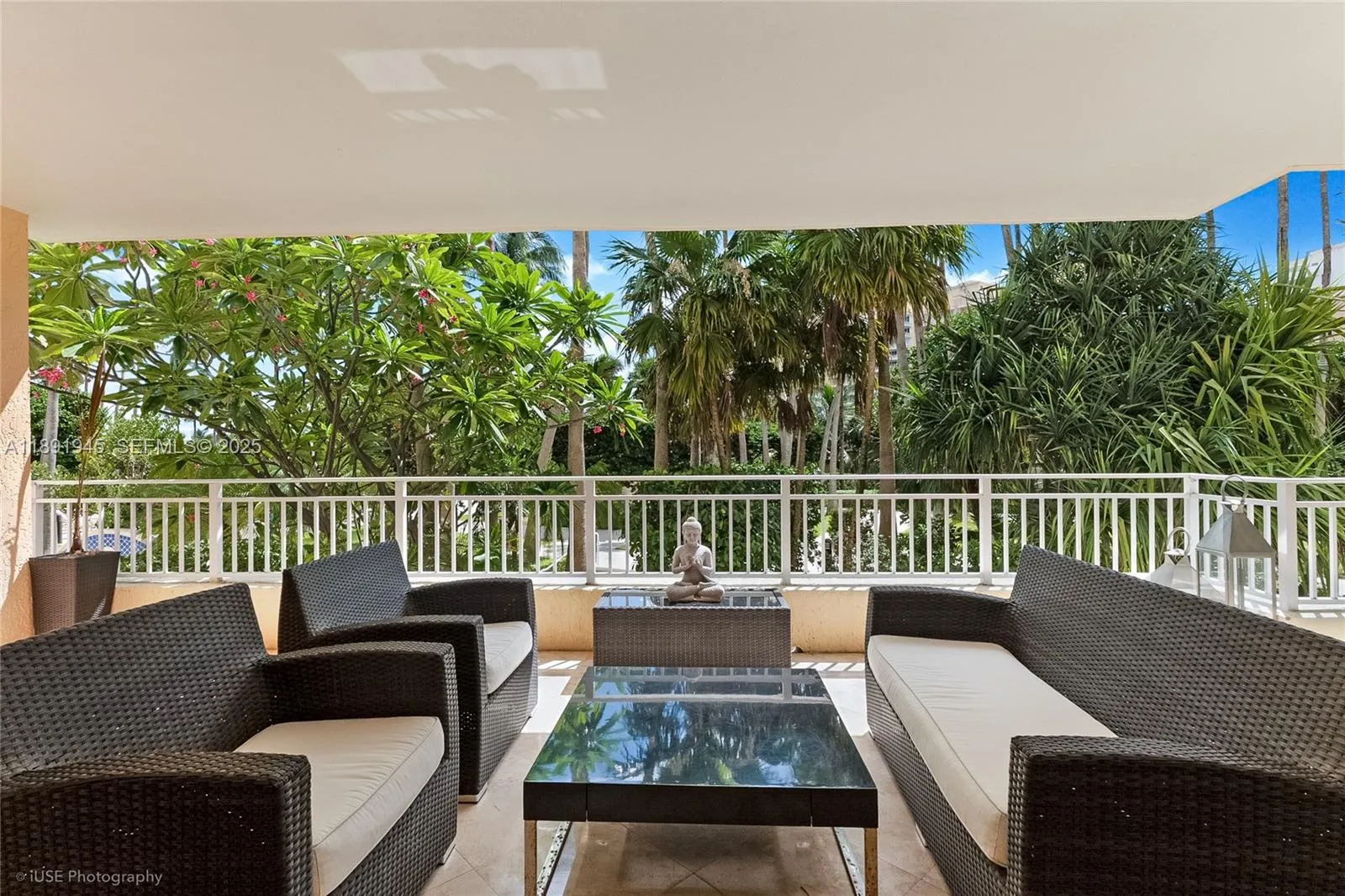 Foto de propiedad en 791 Crandon Boulevard 303, Key Biscayne, FL 33149 Key Biscayne con MLS# 