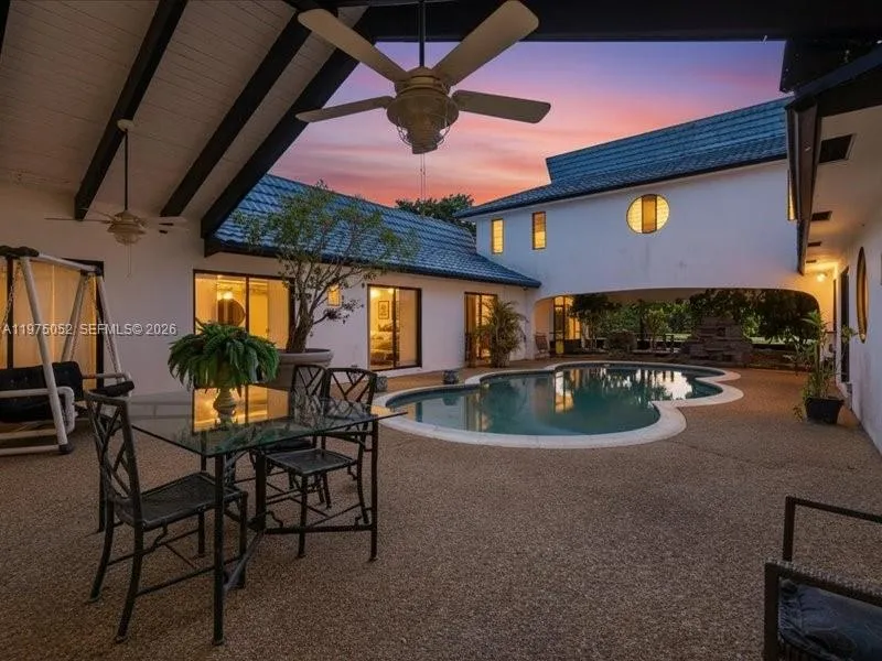 Foto de propiedad en 791 SW 75th Terrace, Plantation, FL 33317 Plantation con MLS# 