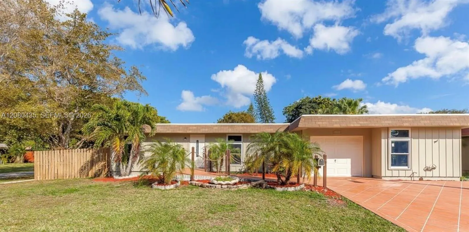 En Venta 7912 NW 73rd Avenue, Tamarac, FL 33321, Tamarac, FL 33321
