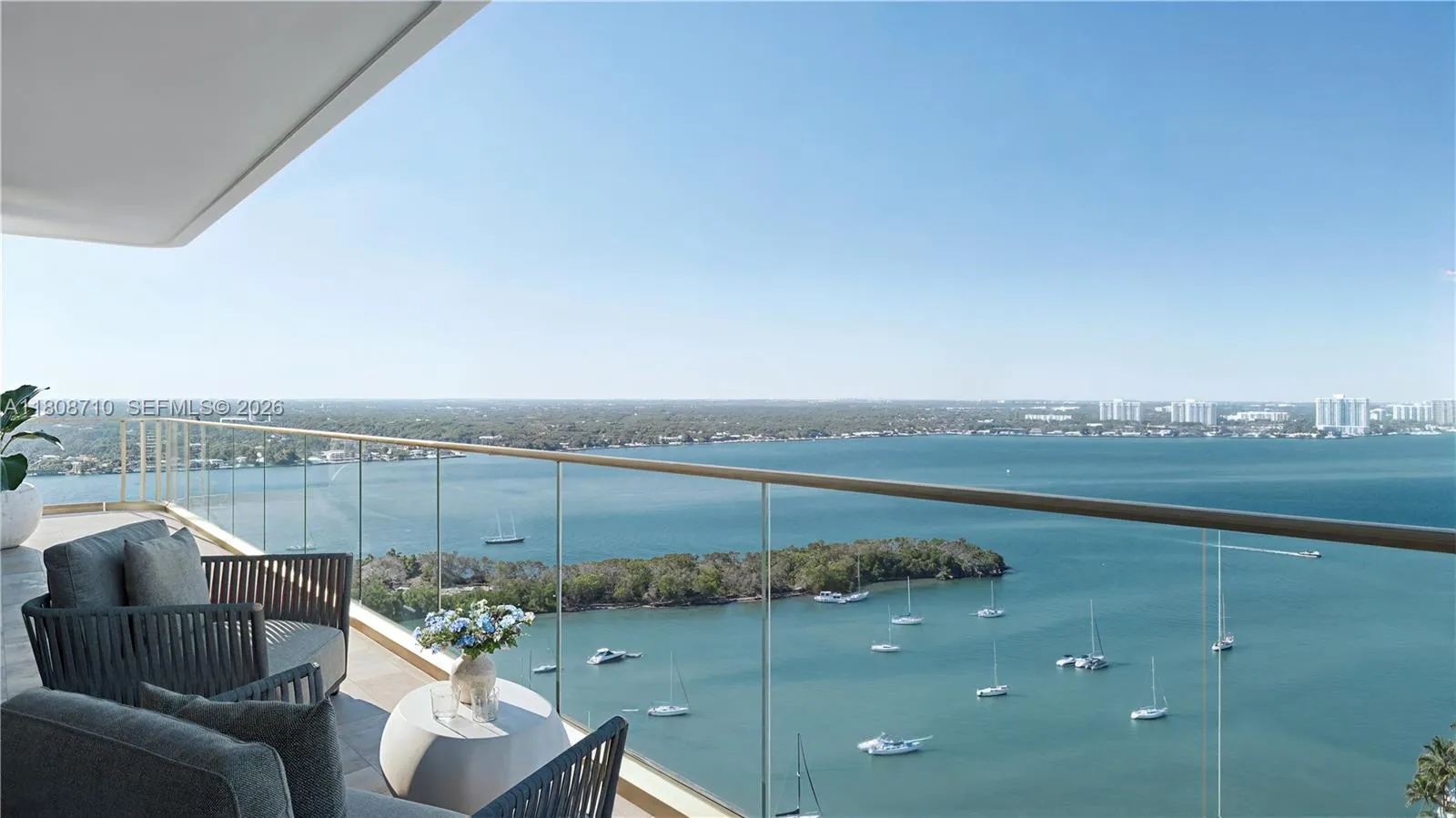 Foto de propiedad en 7918 West Drive 701, North Bay Village, FL 33141 North Bay Village con MLS# 