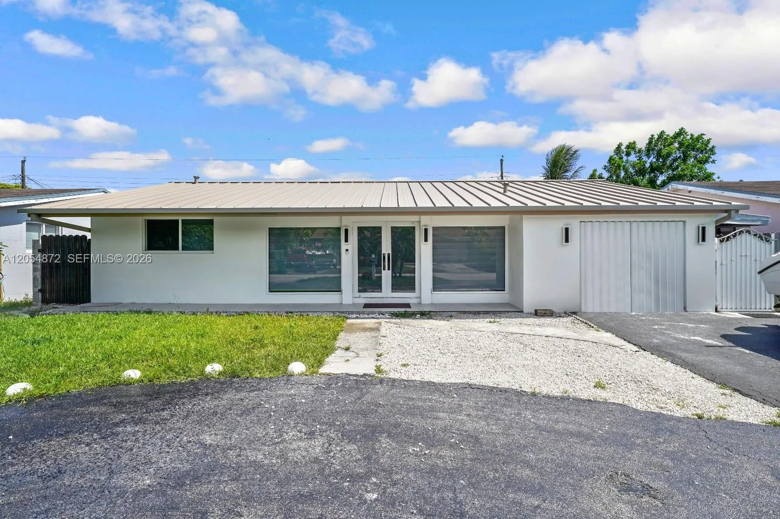 Foto de propiedad en 7920 Venetian Street, Miramar, FL 33023 Miramar con MLS# 