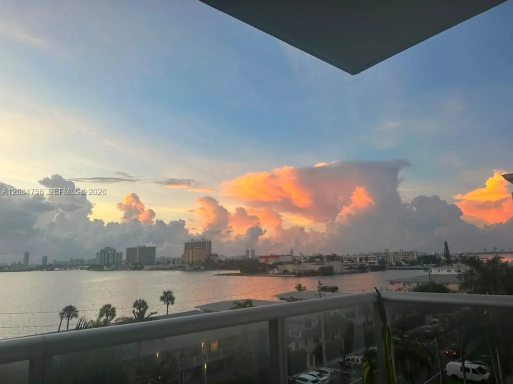 En Venta 7928 East Drive 604, North Bay Village, FL 33141, North Bay Village, FL 33141