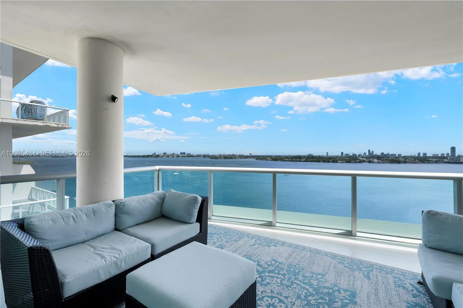 En Venta 7935 East Drive 1401, North Bay Village, FL 33141, North Bay Village, FL 33141