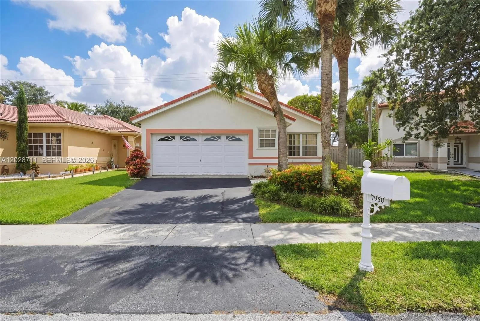 Vendido 7950 NW 24th Street, Margate, FL 33063, Margate, FL 33063
