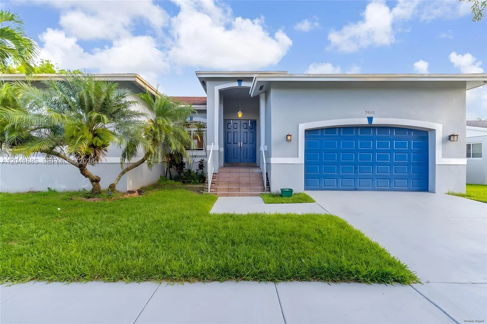 Foto de propiedad en 7950 SW 196th Terrace, Cutler Bay, FL 33189 Cutler Bay con MLS# 