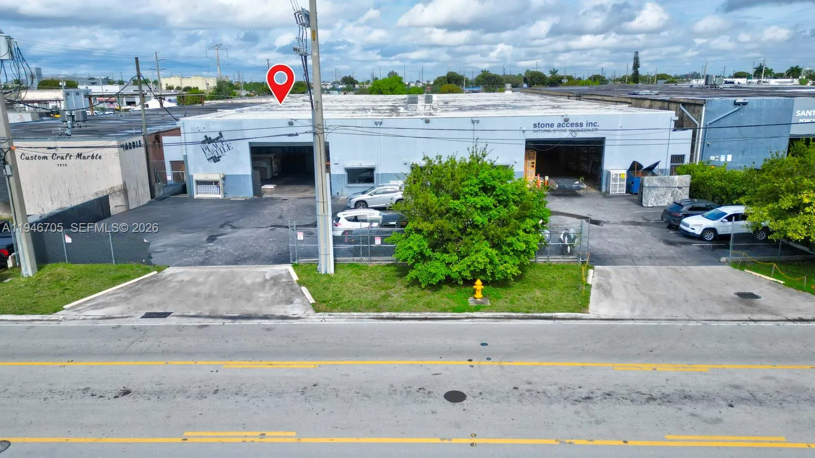 Foto de propiedad en 7957 NW 54th Street, Doral, FL 33166 Doral con MLS# 