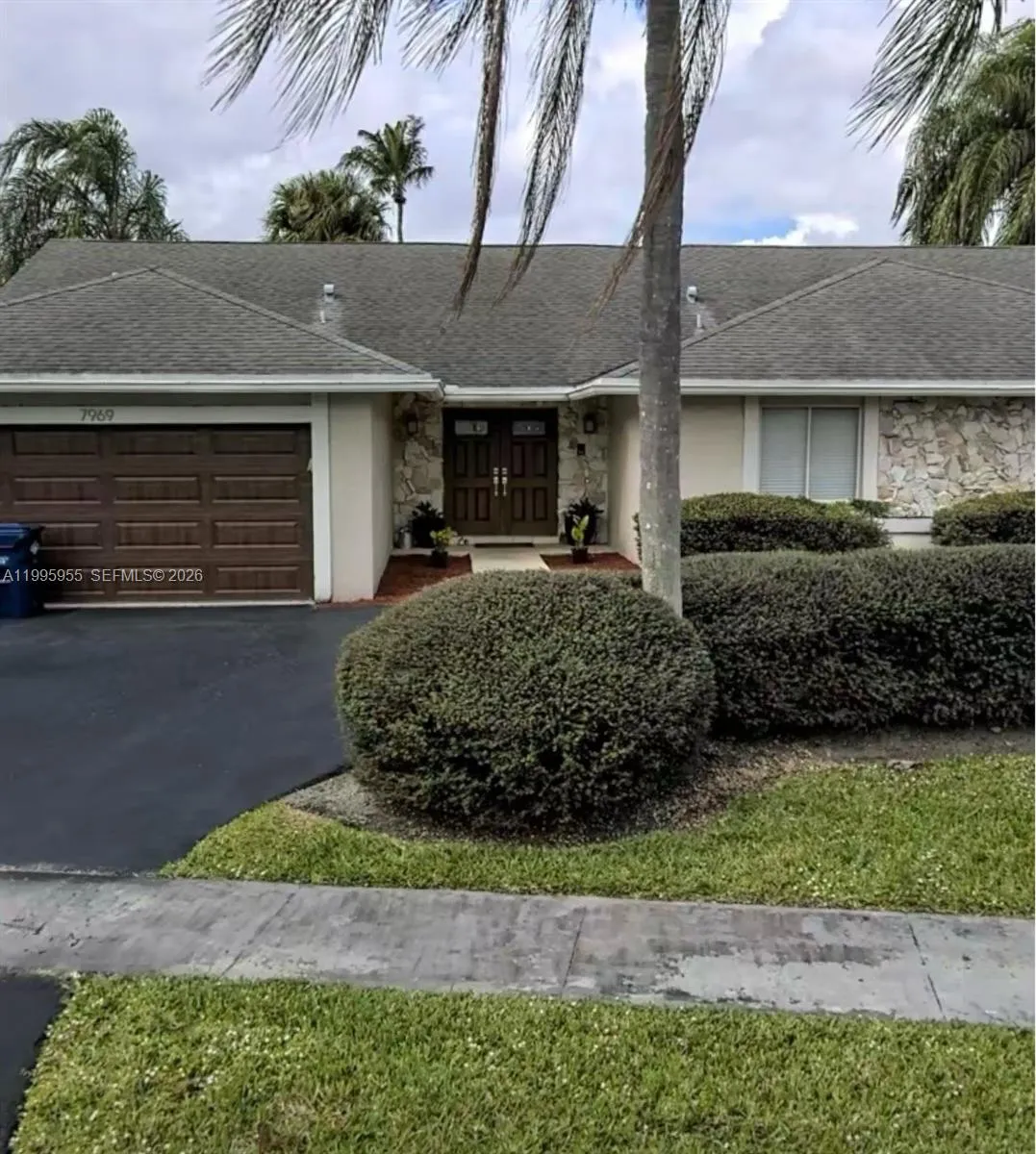 Vendido 7969 NW 51st Court, Lauderhill, FL 33351, Lauderhill, FL 33351