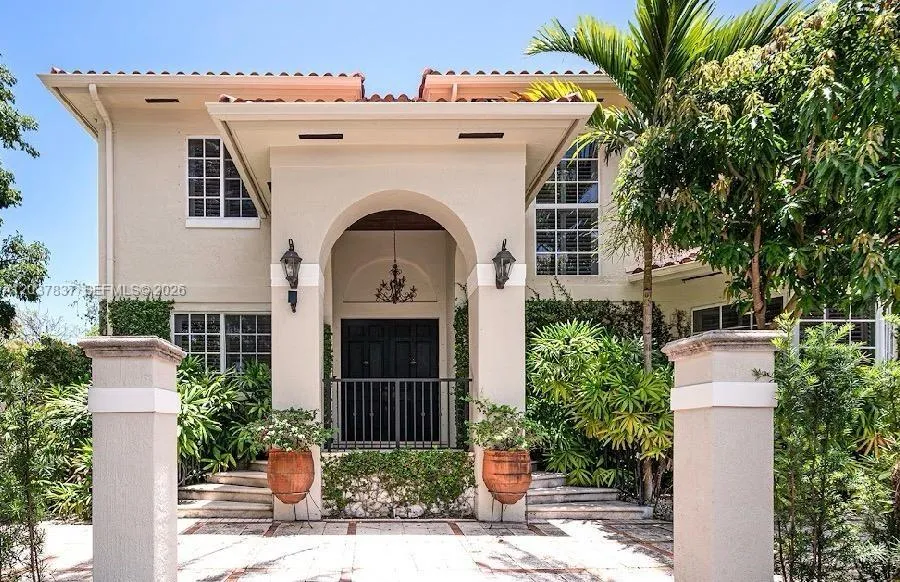 Foto de propiedad en 797 Glenridge Road, Key Biscayne, FL 33149 Key Biscayne con MLS# 