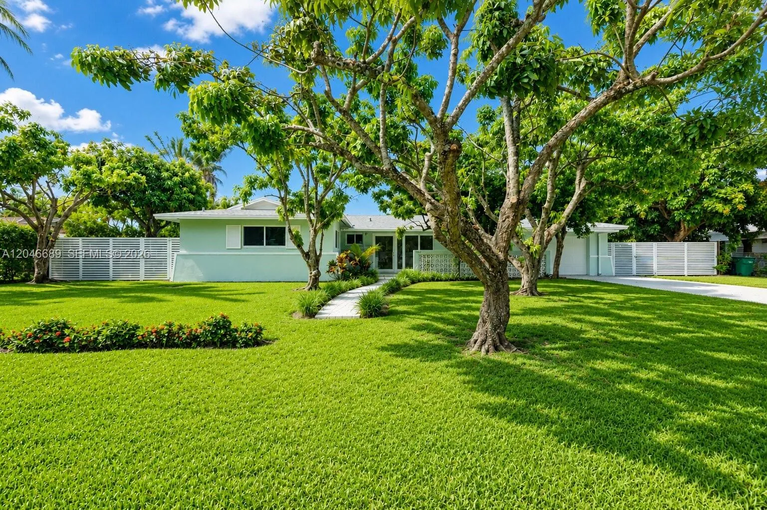 Alquilada 7982 SW 89th Street 7982, Miami, FL 33156, Miami, FL 33156
