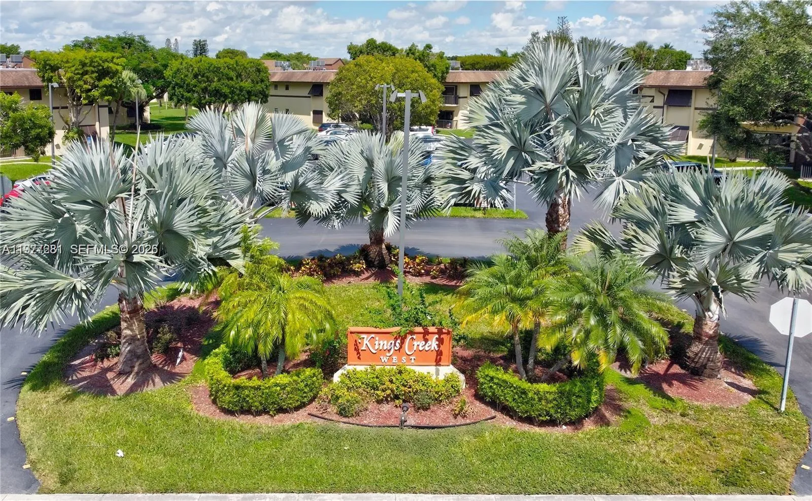 Foto de propiedad en 7985 SW 86th Street 432, Miami, FL 33143 Miami con MLS# 