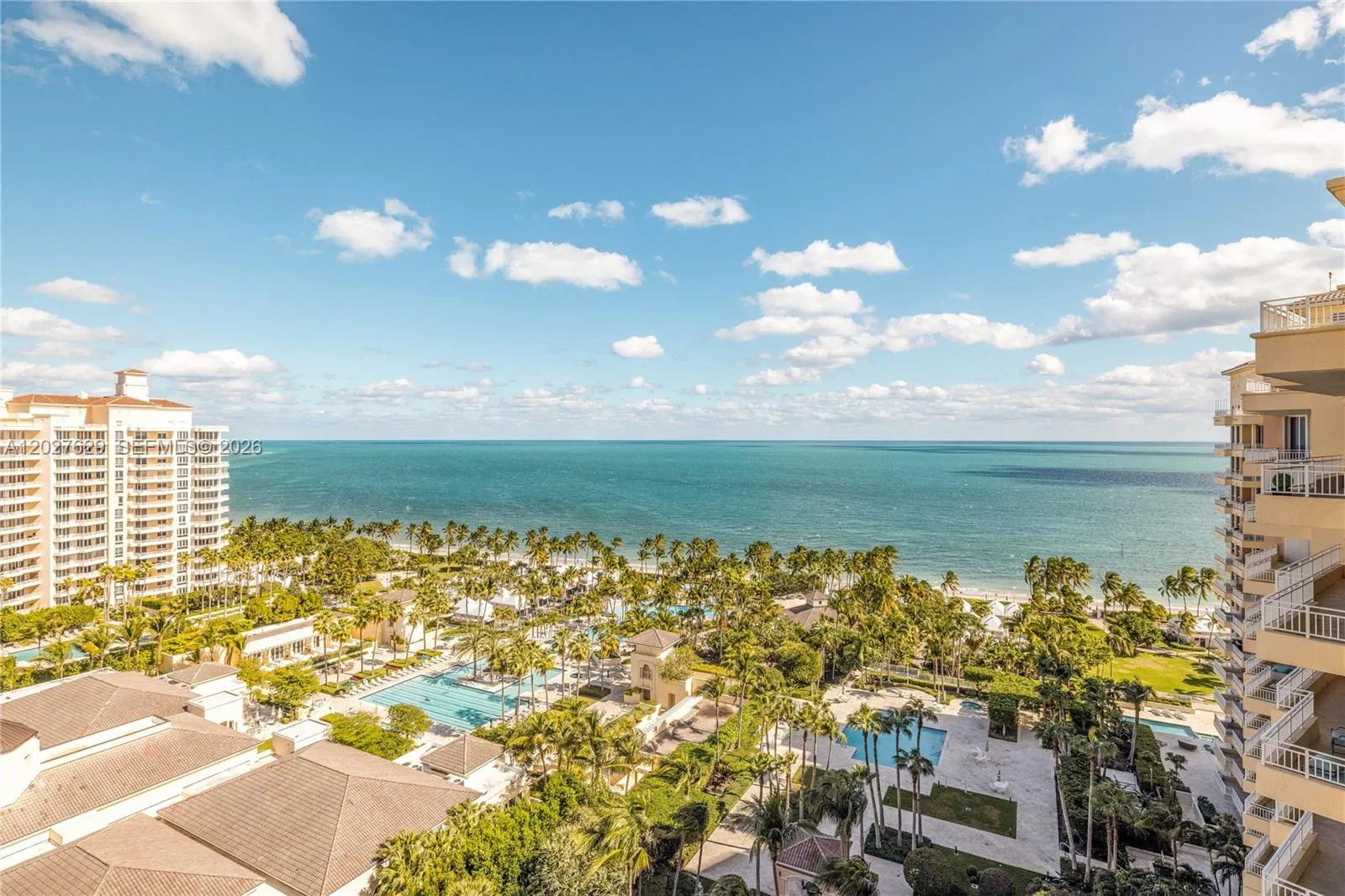 Foto de propiedad en 799 Crandon Boulevard PH-8, Key Biscayne, FL 33149 Key Biscayne con MLS# 