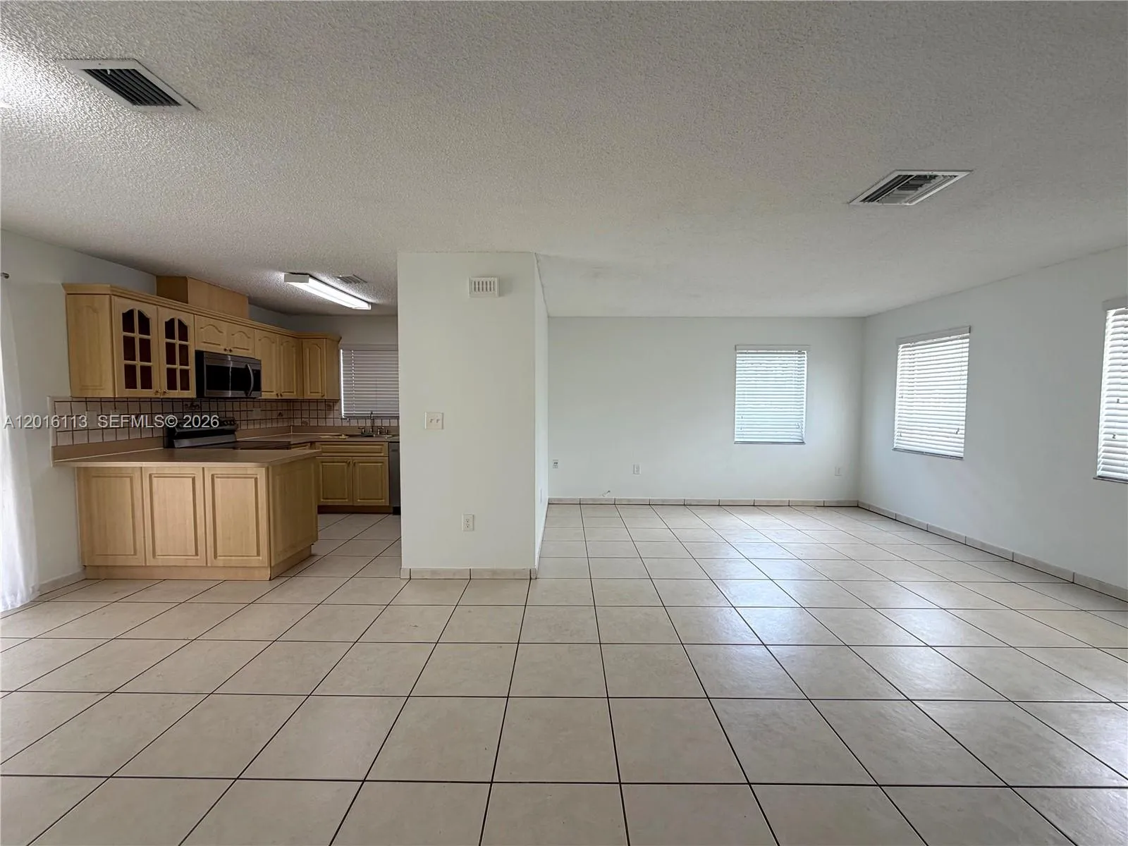En Venta 7993 SW 9th Terrace, Miami, FL 33144, Miami, FL 33144