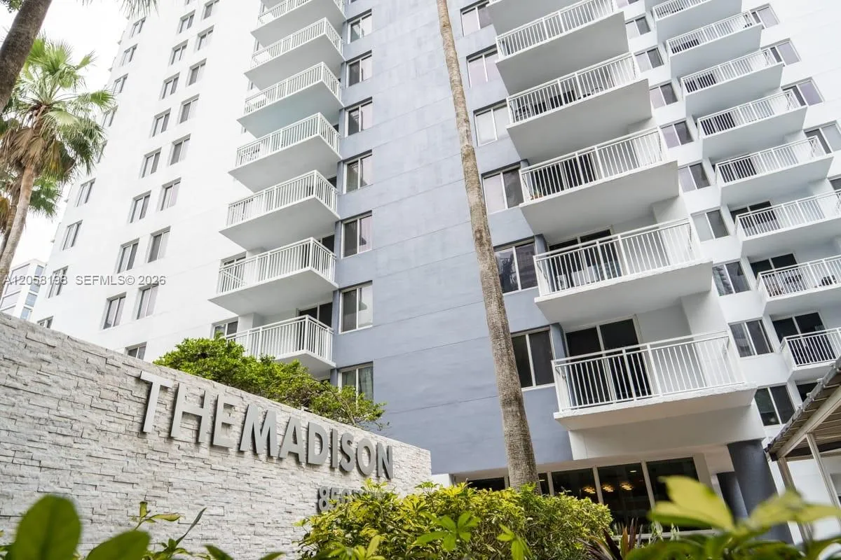 En Renta 800 N Miami Avenue E-1610, Miami, FL 33136, Miami, FL 33136