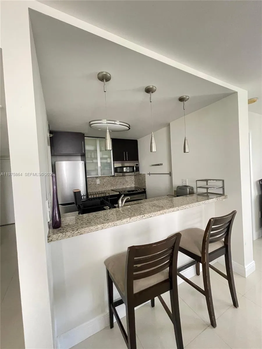 Foto de propiedad en 800 N Miami Avenue E-408, Miami, FL 33136 Miami con MLS# 
