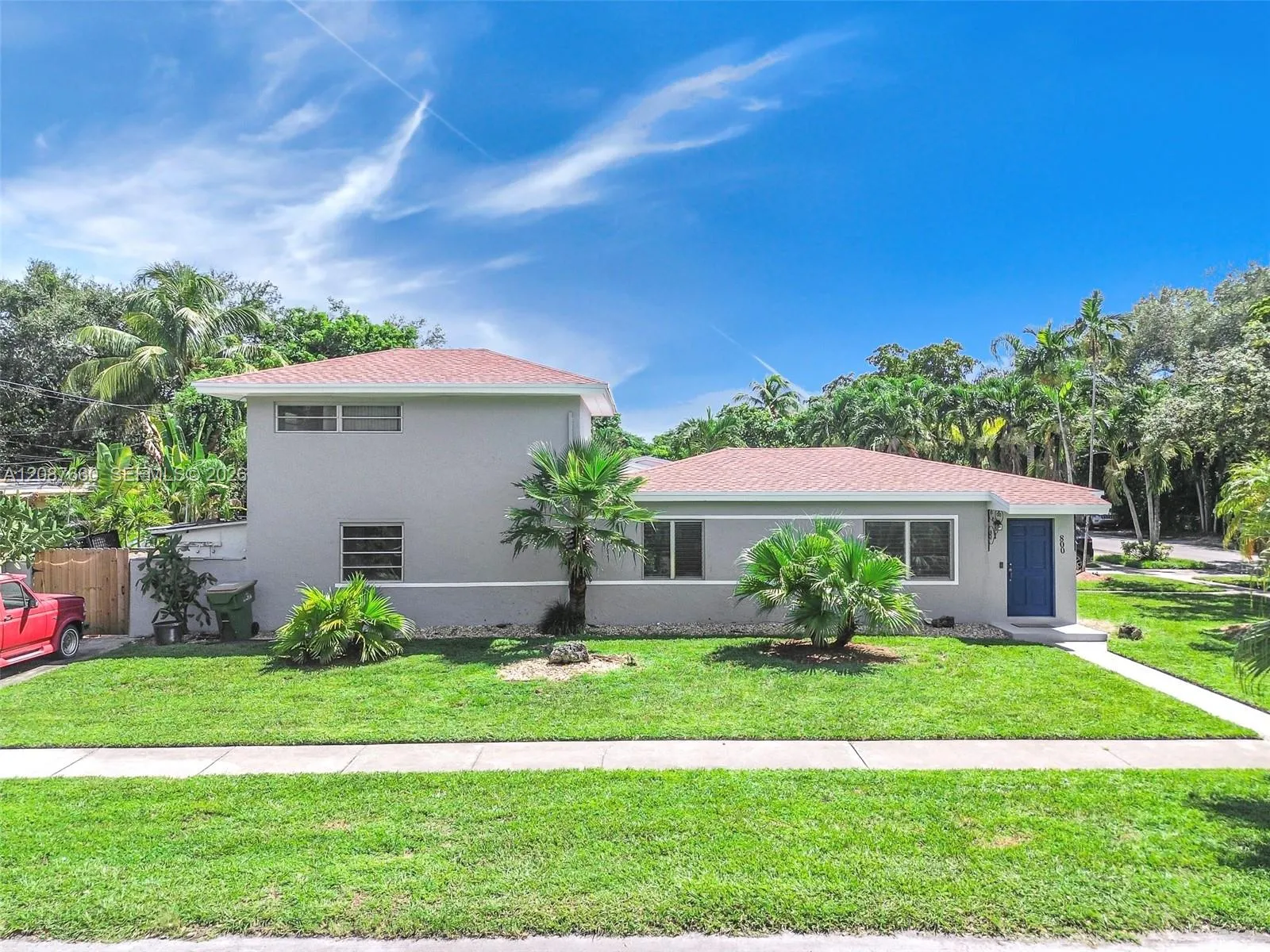 Foto de propiedad en 800 NE 144th Street, North Miami, FL 33161 North Miami con MLS# 
