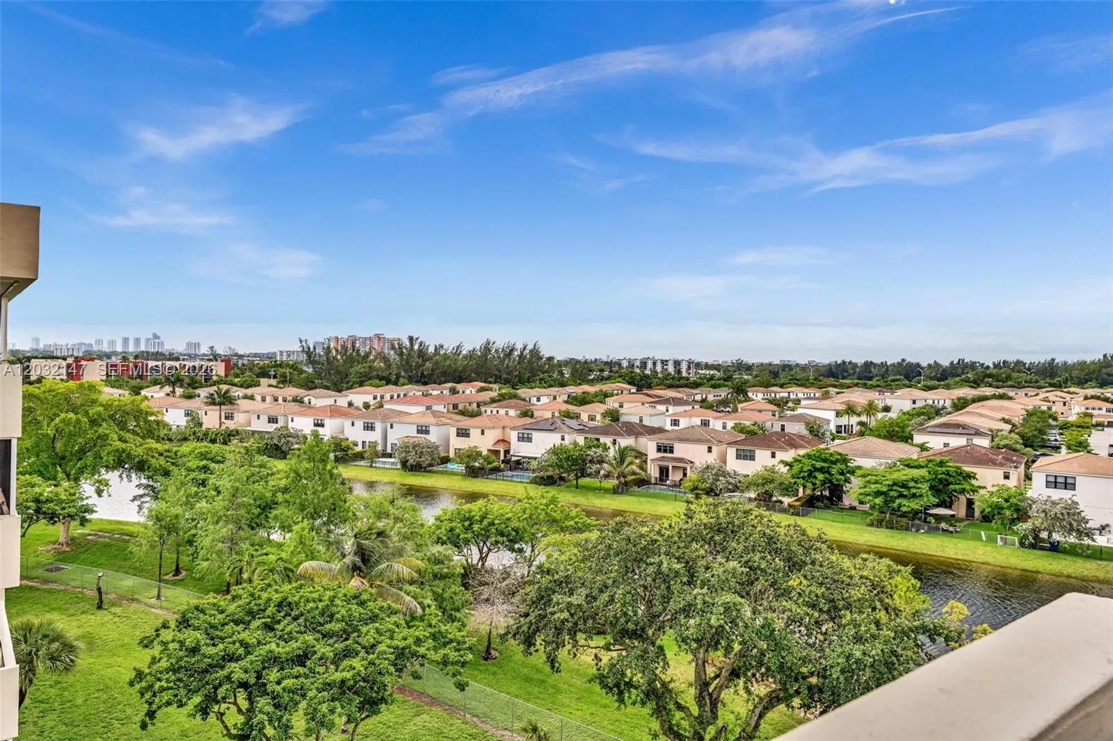 Foto de propiedad en 800 NE 195th Street 710, Miami, FL 33179 Miami con MLS# 
