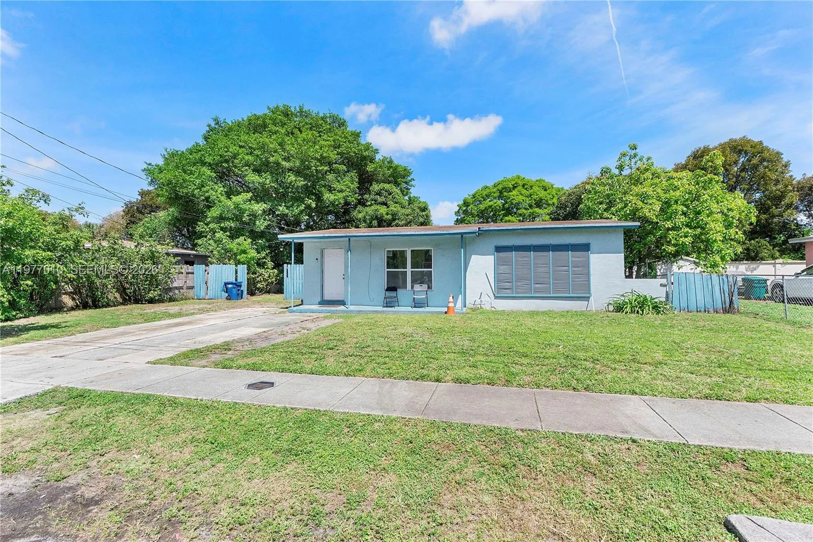 Foto de propiedad en 800 NW 33rd Avenue, Lauderhill, FL 33311 Lauderhill con MLS# 