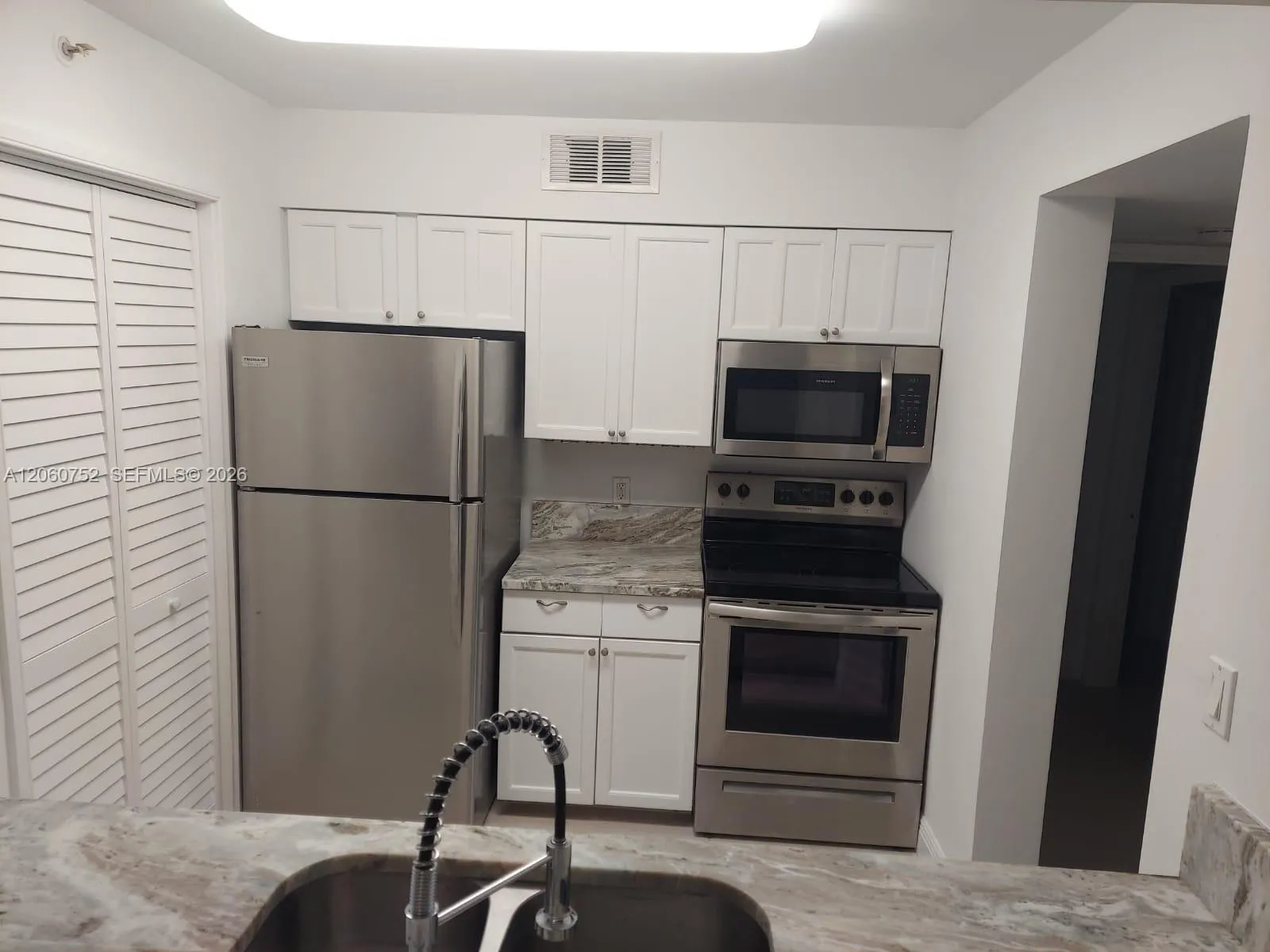 Foto de propiedad en 800 Scotia Drive 103, Hypoluxo, FL 33462 Hypoluxo con MLS# 