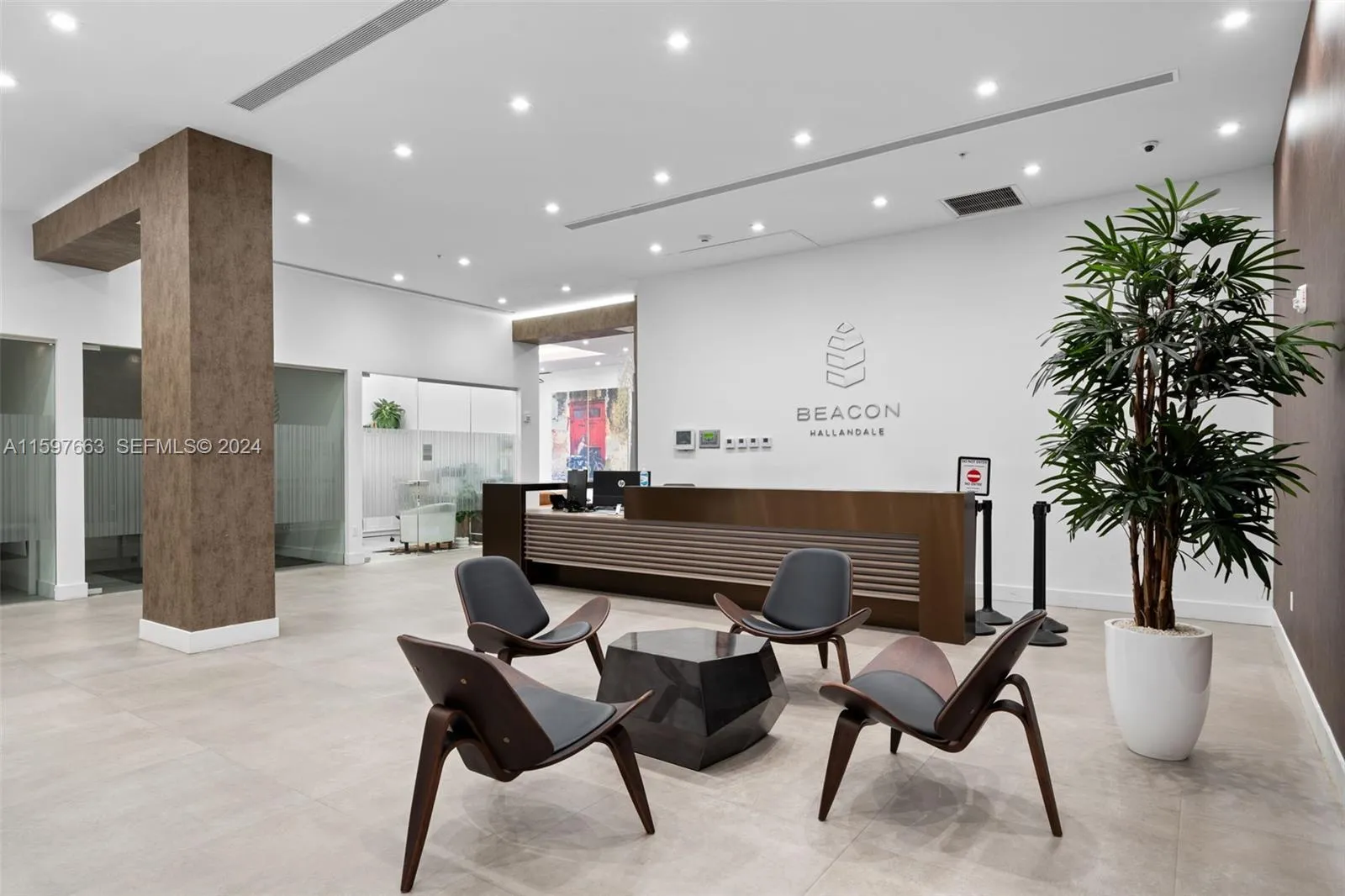Foto de propiedad en 800 SE 4th Avenue 817, Hallandale Beach, FL 33009 Hallandale Beach con MLS# 