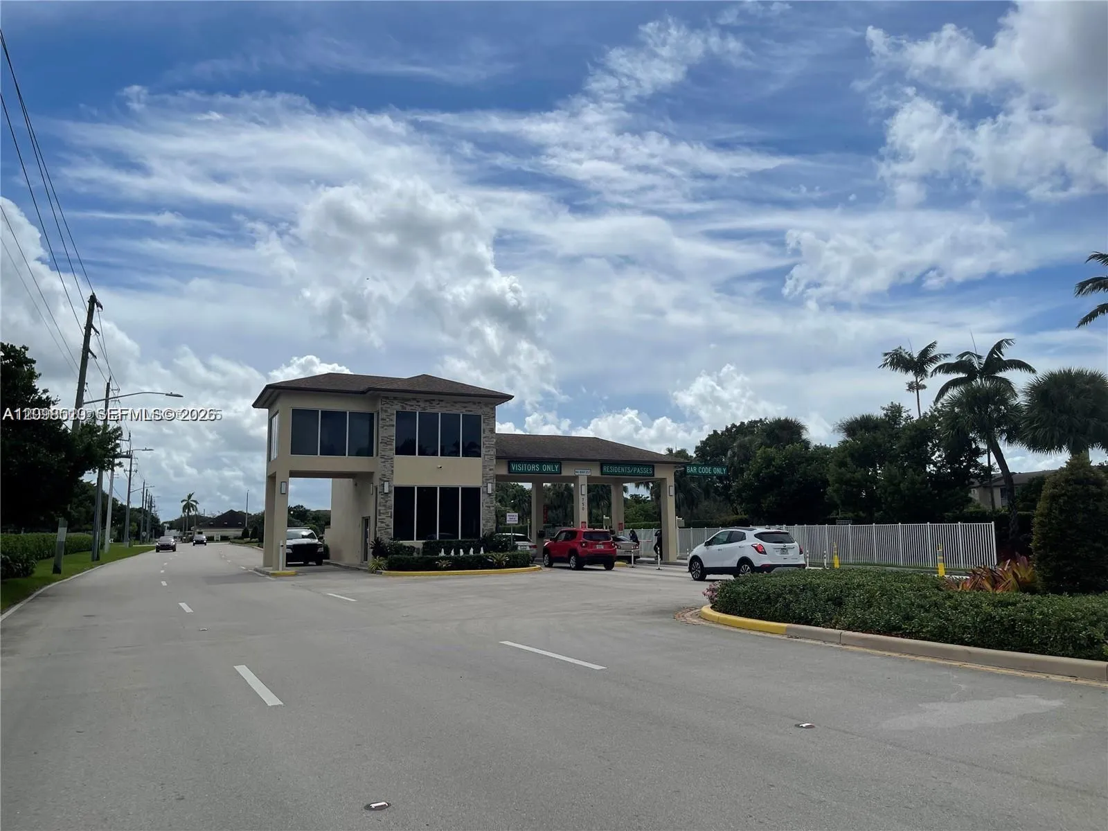 En Venta 800 SW 142nd Avenue 104N, Pembroke Pines, FL 33027, Pembroke Pines, FL 33027