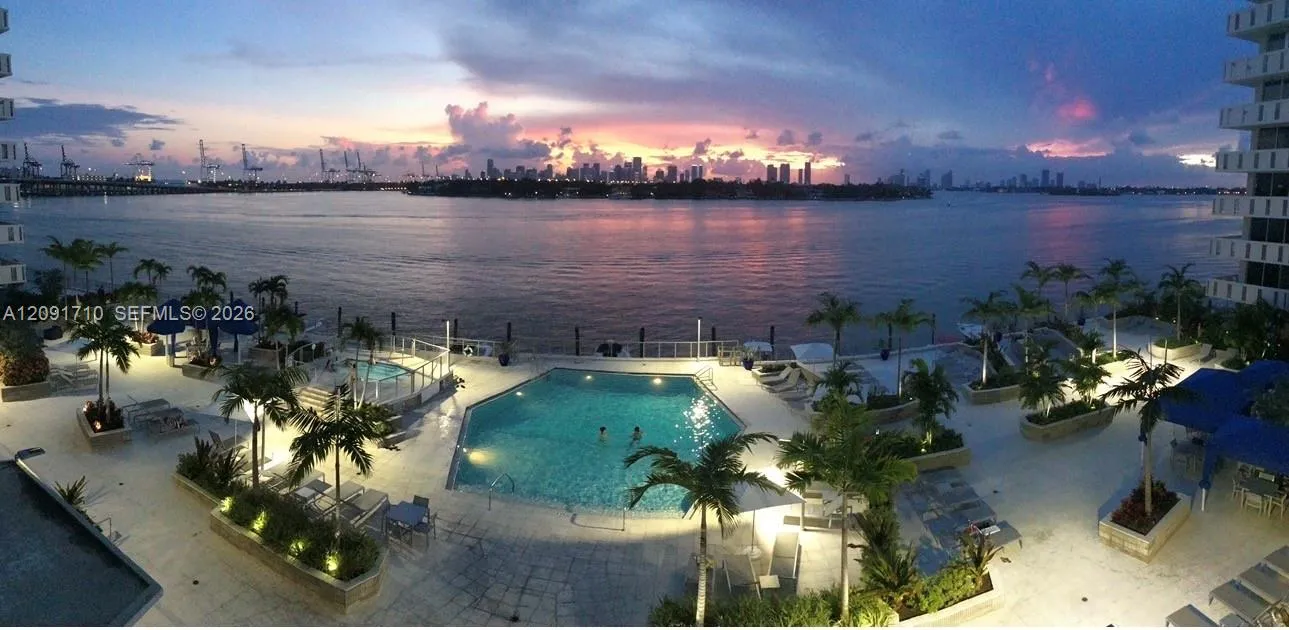 En Venta 800 West Avenue 525, Miami Beach, FL 33139, Miami Beach, FL 33139
