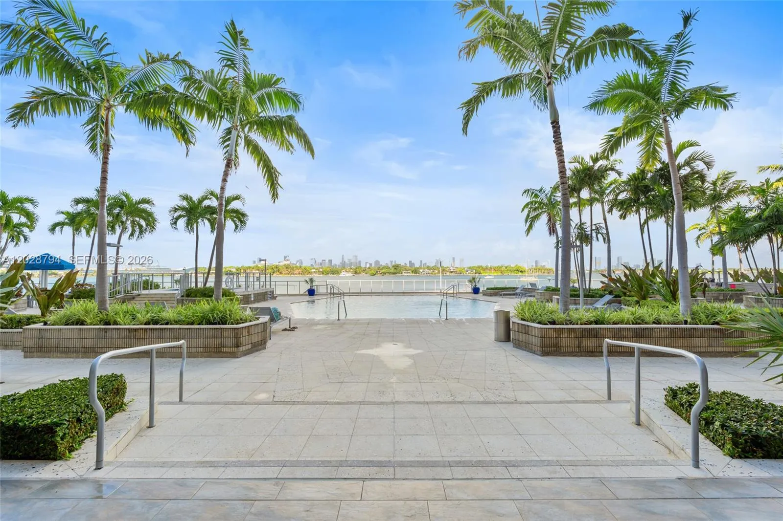 Vendido 800 West Avenue 532, Miami Beach, FL 33139, Miami Beach, FL 33139