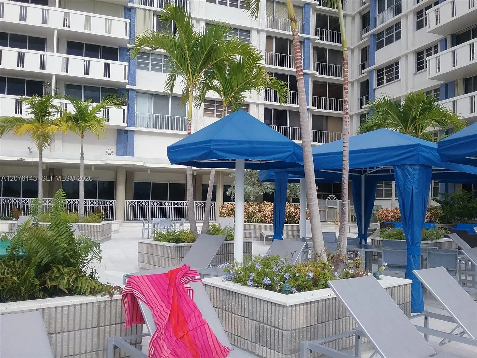 Foto de propiedad en 800 West Avenue 803, Miami Beach, FL 33139 Miami Beach con MLS# 