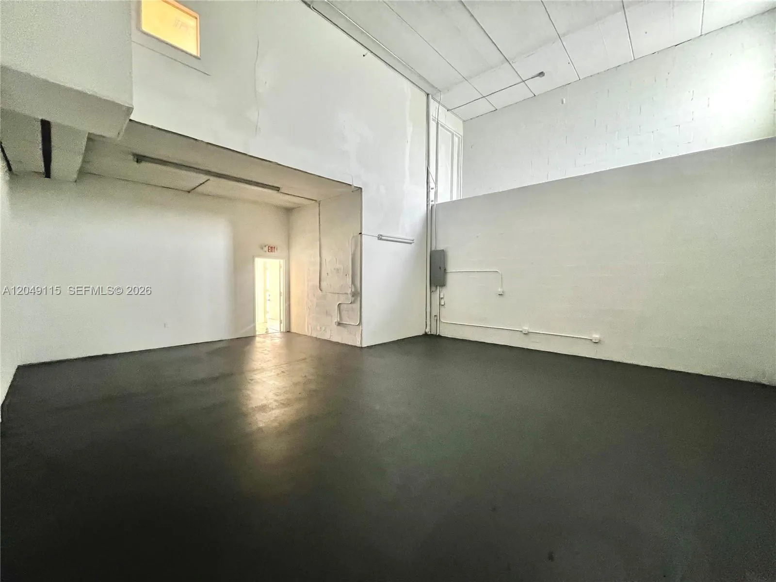Foto de propiedad en 8000 NW 31st Street 18, Doral, FL 33122 Doral con MLS# 