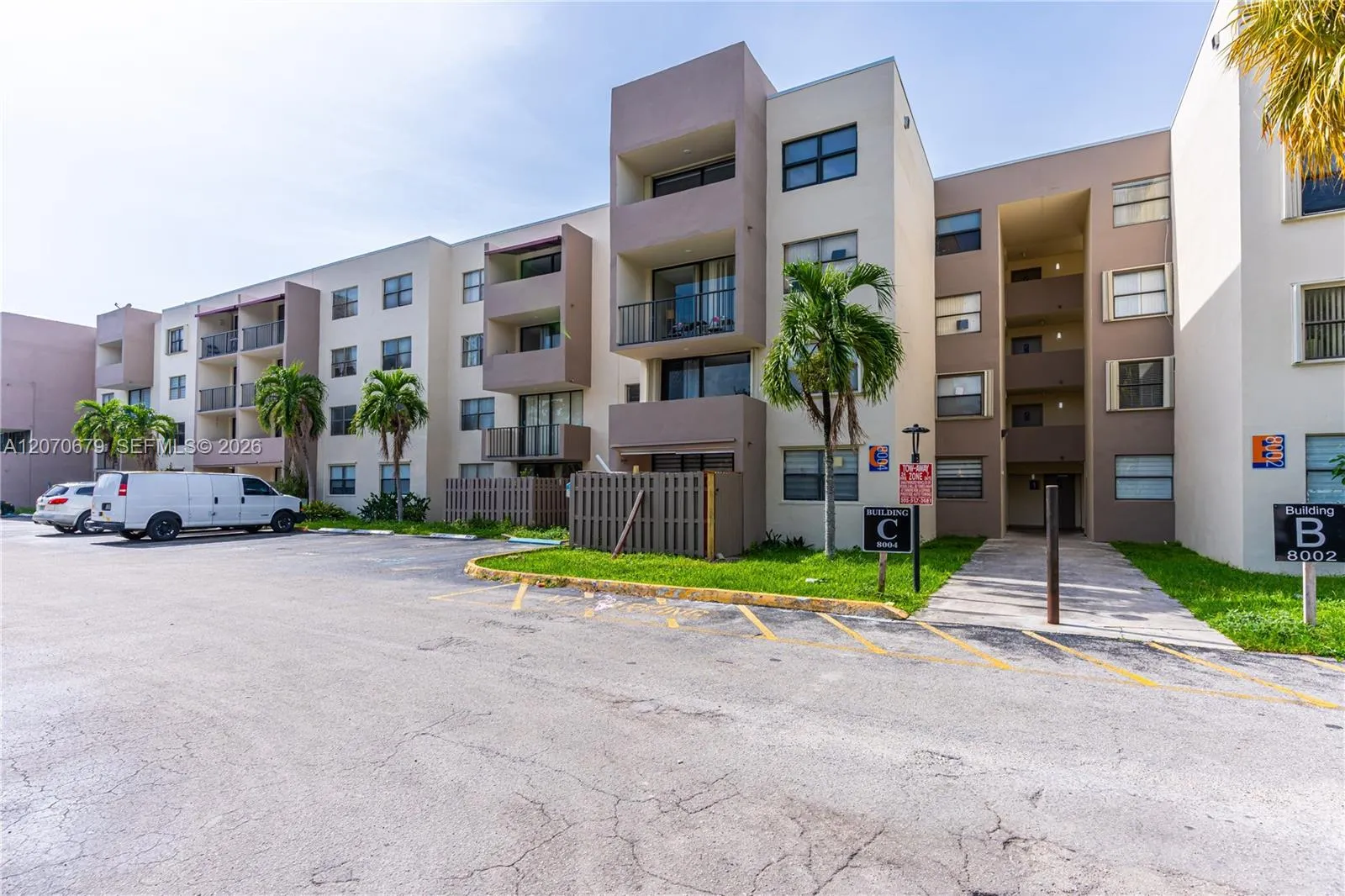 Foto de propiedad en 8004 SW 149th Avenue C216, Miami, FL 33193 Miami con MLS# 