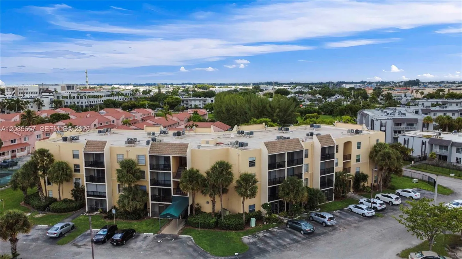 En Renta 8005 Lake Drive 410, Doral, FL 33166, Doral, FL 33166