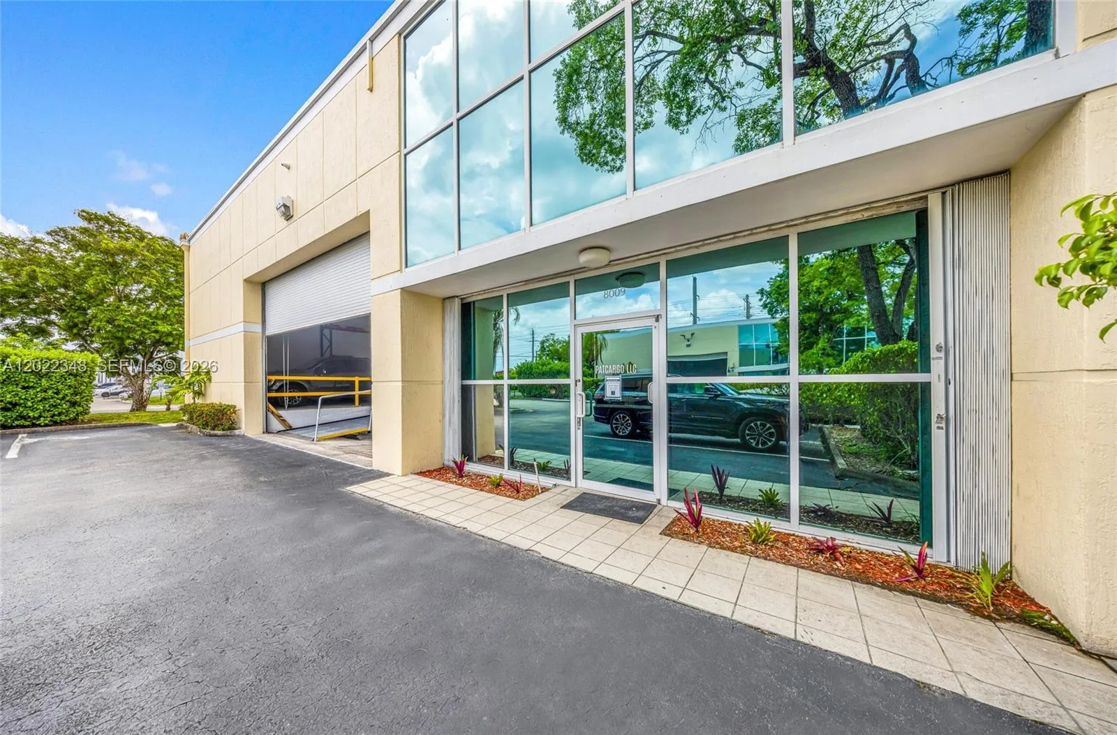 Foto de propiedad en 8009 NW 29th Street 8009, Doral, FL 33122 Doral con MLS# 