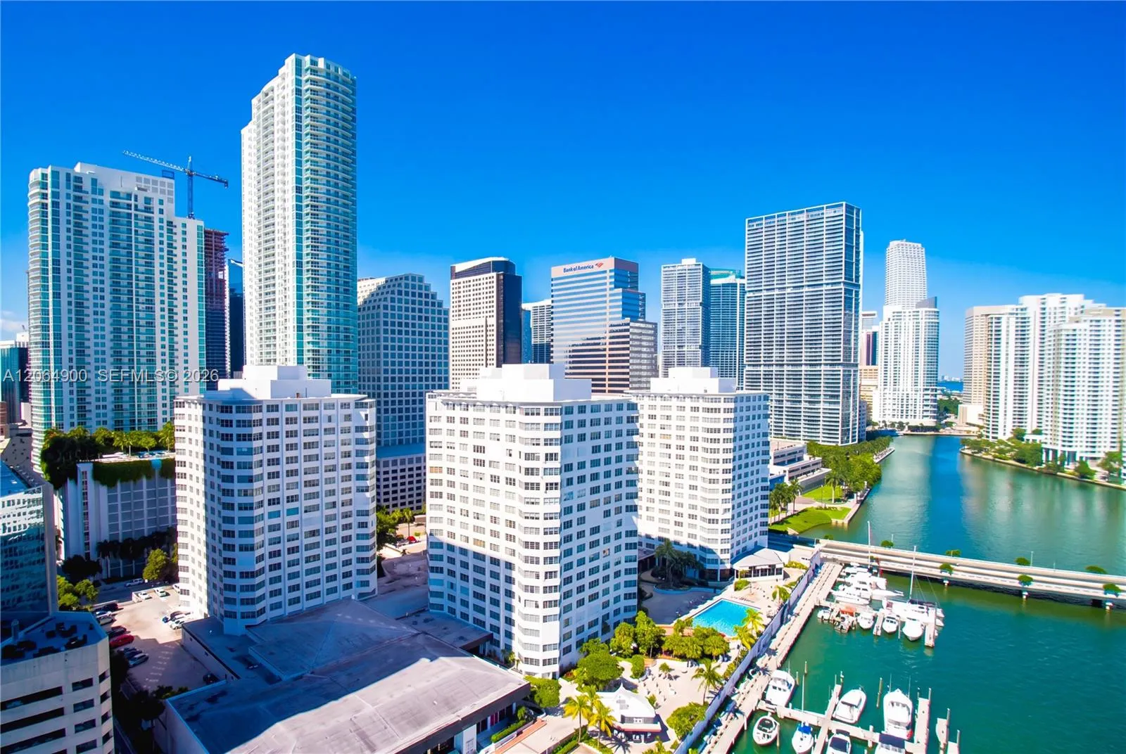 Foto de propiedad en 801 Brickell Bay Drive 1961, Miami, FL 33131 Miami con MLS#