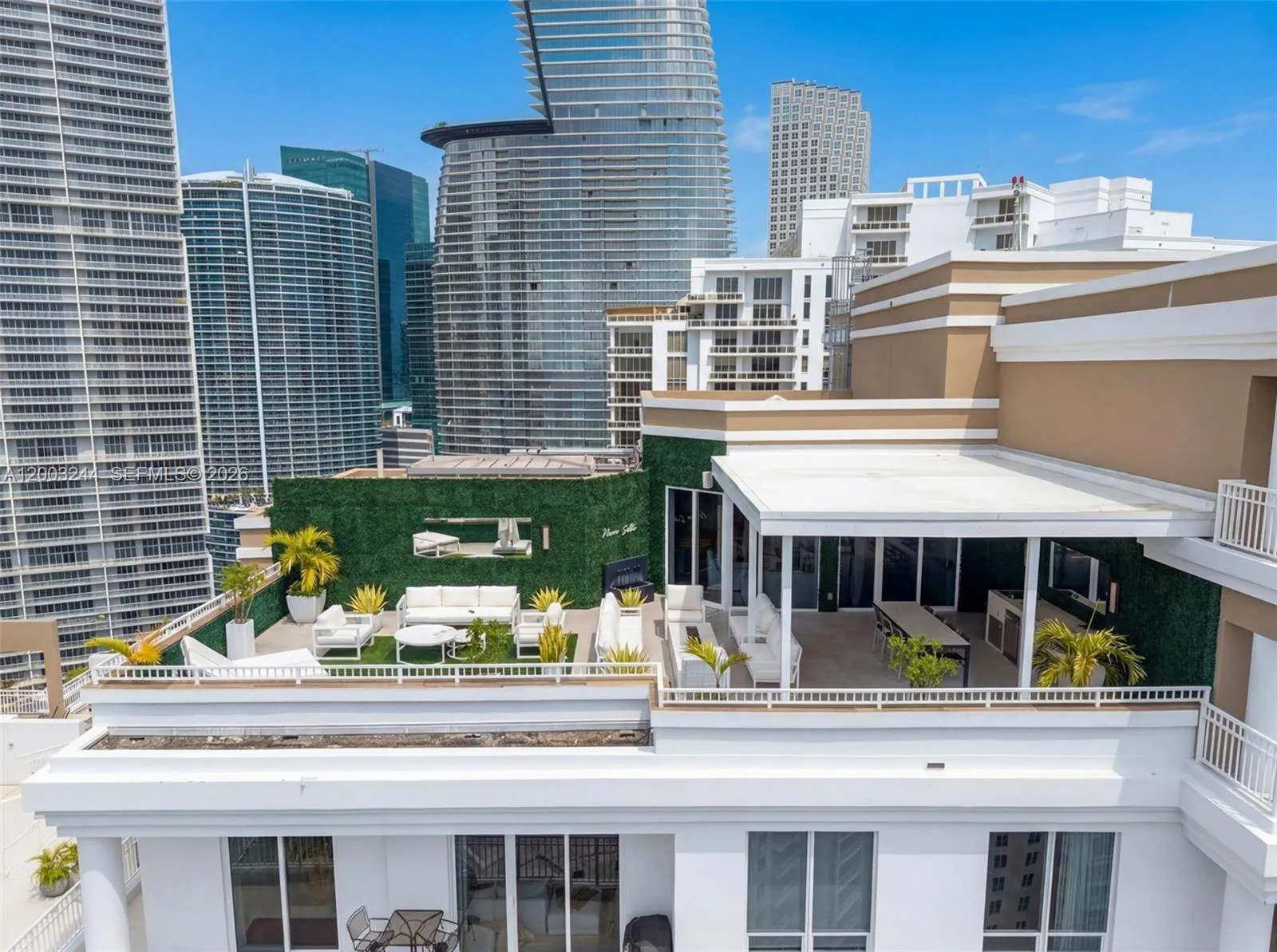 Foto de propiedad en 801 Brickell Key Boulevard PH3306, Miami, FL 33131 Miami con MLS#