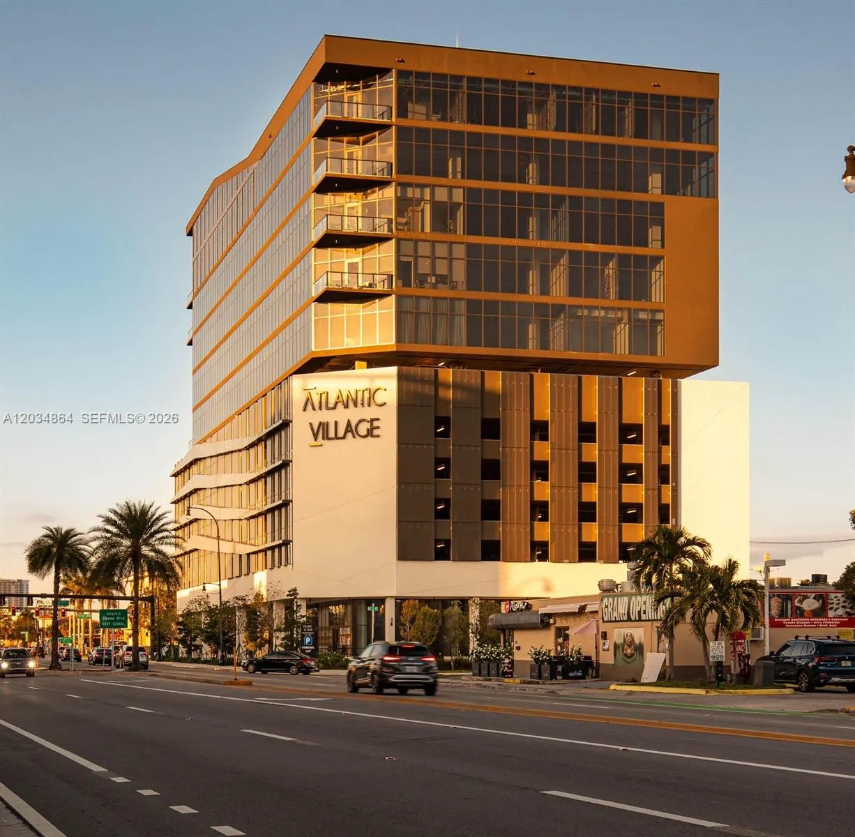 Foto de propiedad en 801 N Federal Highway 1107, Hallandale Beach, FL 33009 Hallandale Beach con MLS# 
